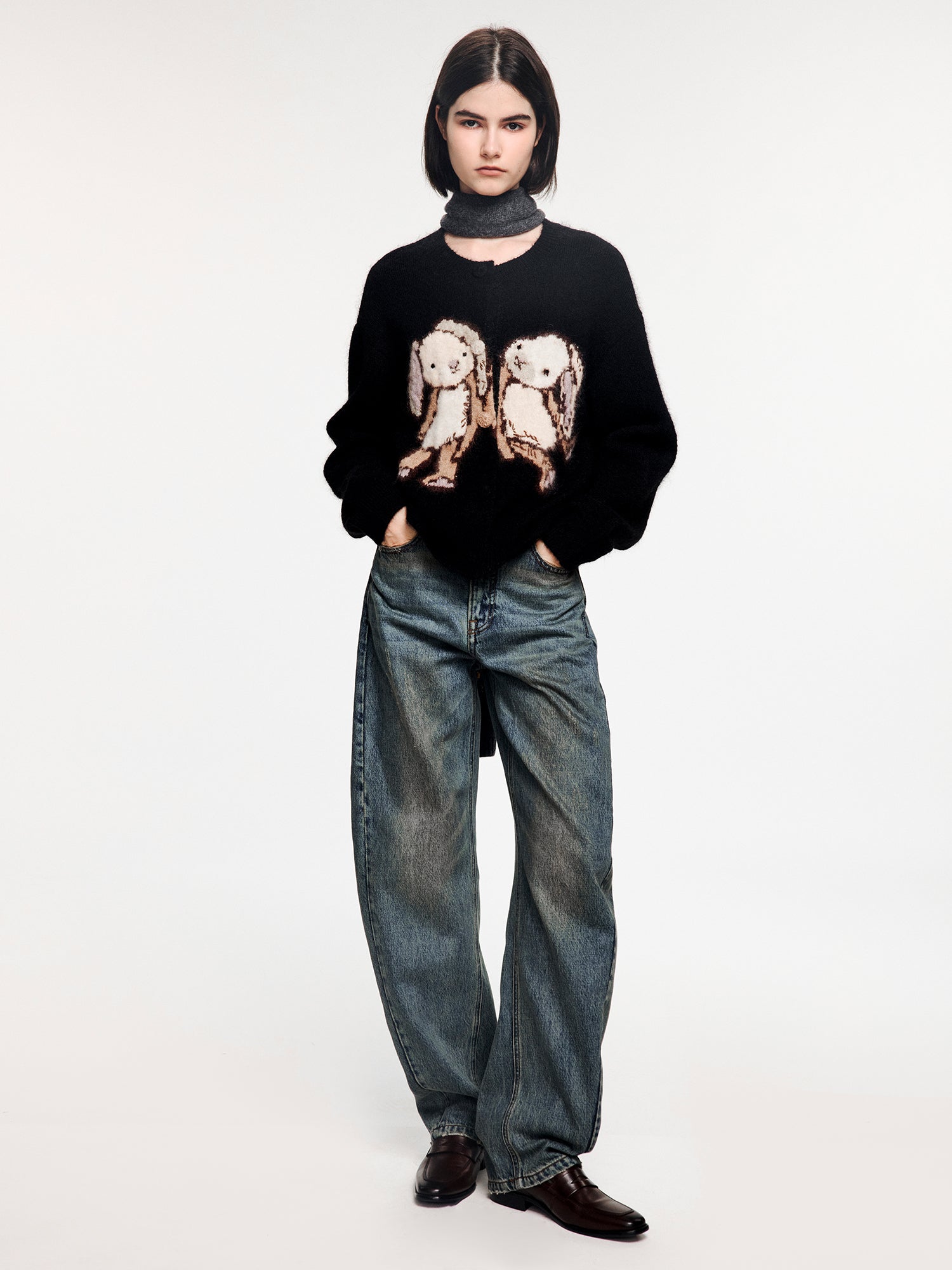 Washed Tencel denim jeans with curved blade cut