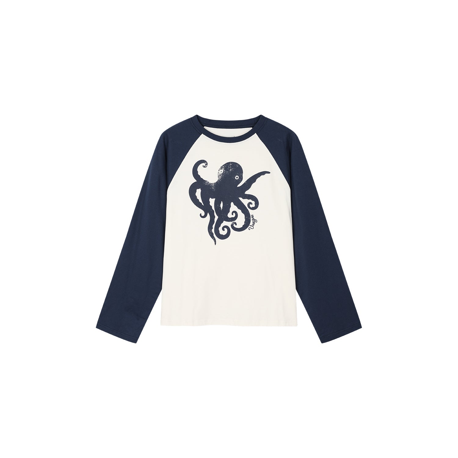 Raglan sleeve t-shirt with undersea octopus