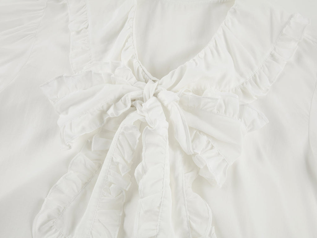 Ruffle ribbon shirt