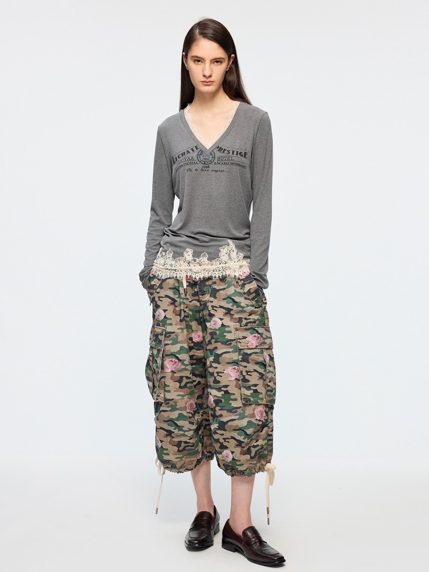 Lace patchwork v-neck long sleeve t-shirt