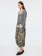 Rose camouflage cropped cargo pants