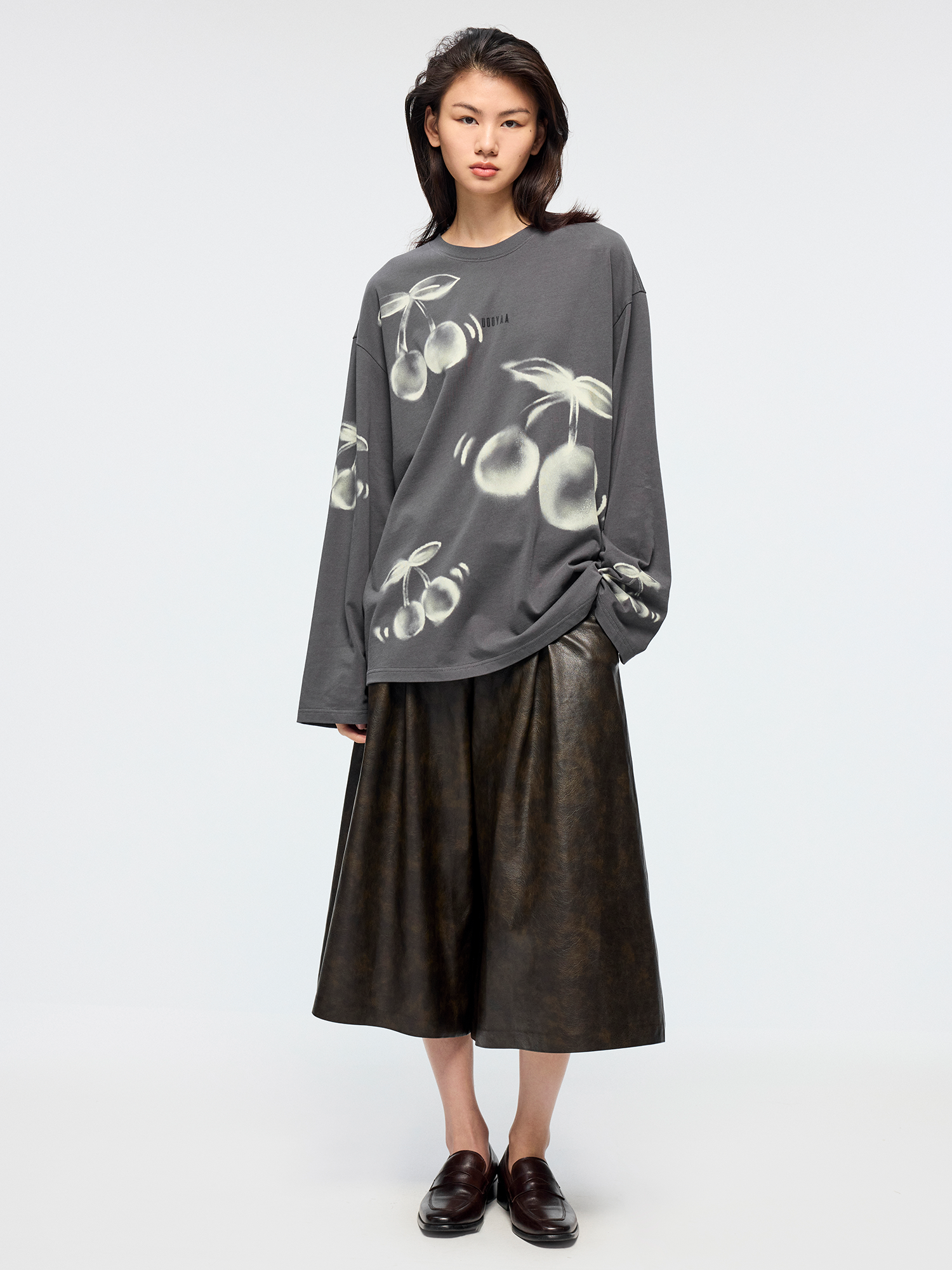 Dynamic cherry long sleeve T shirt