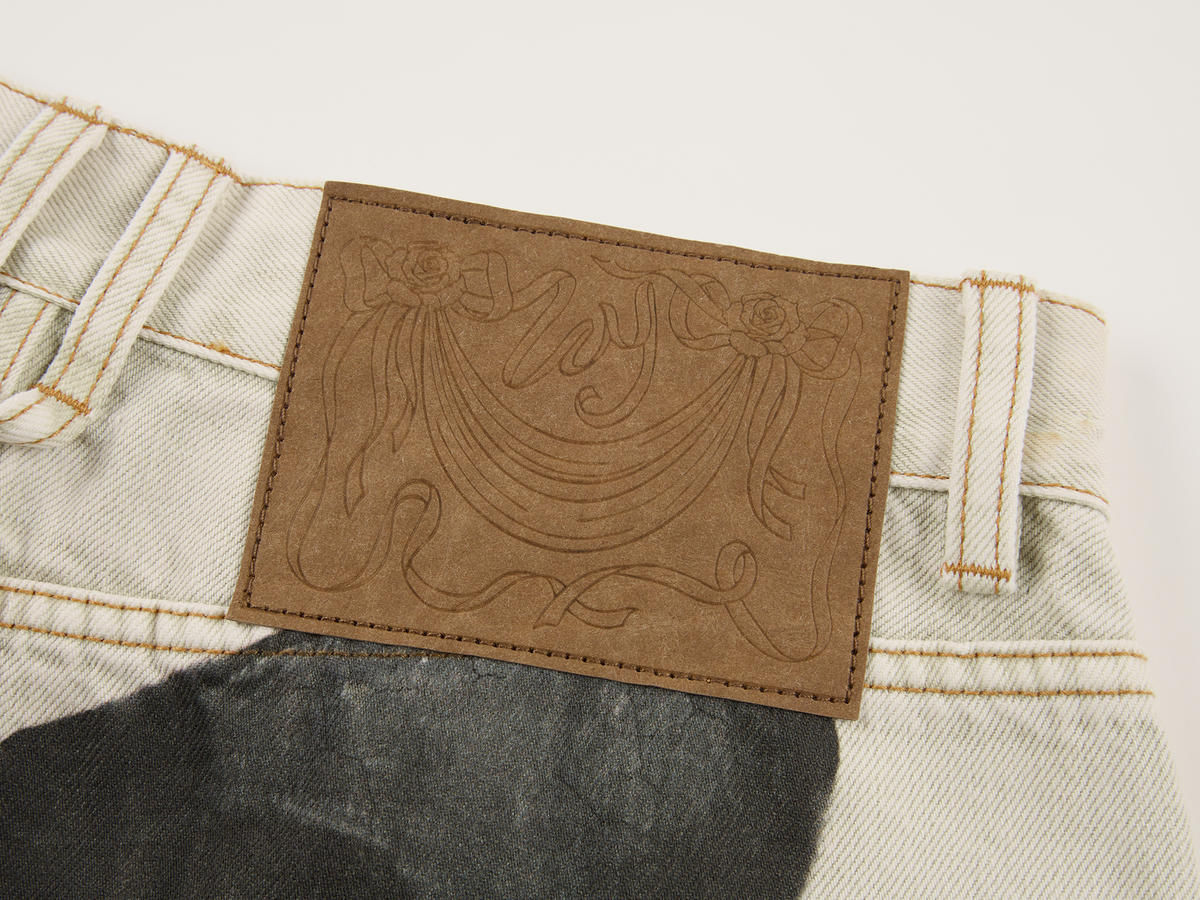 Oil painting bow jeans
