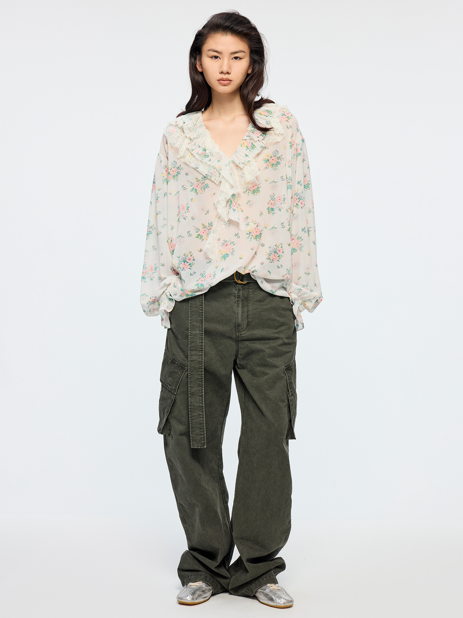 Floral ruffle collar shirt