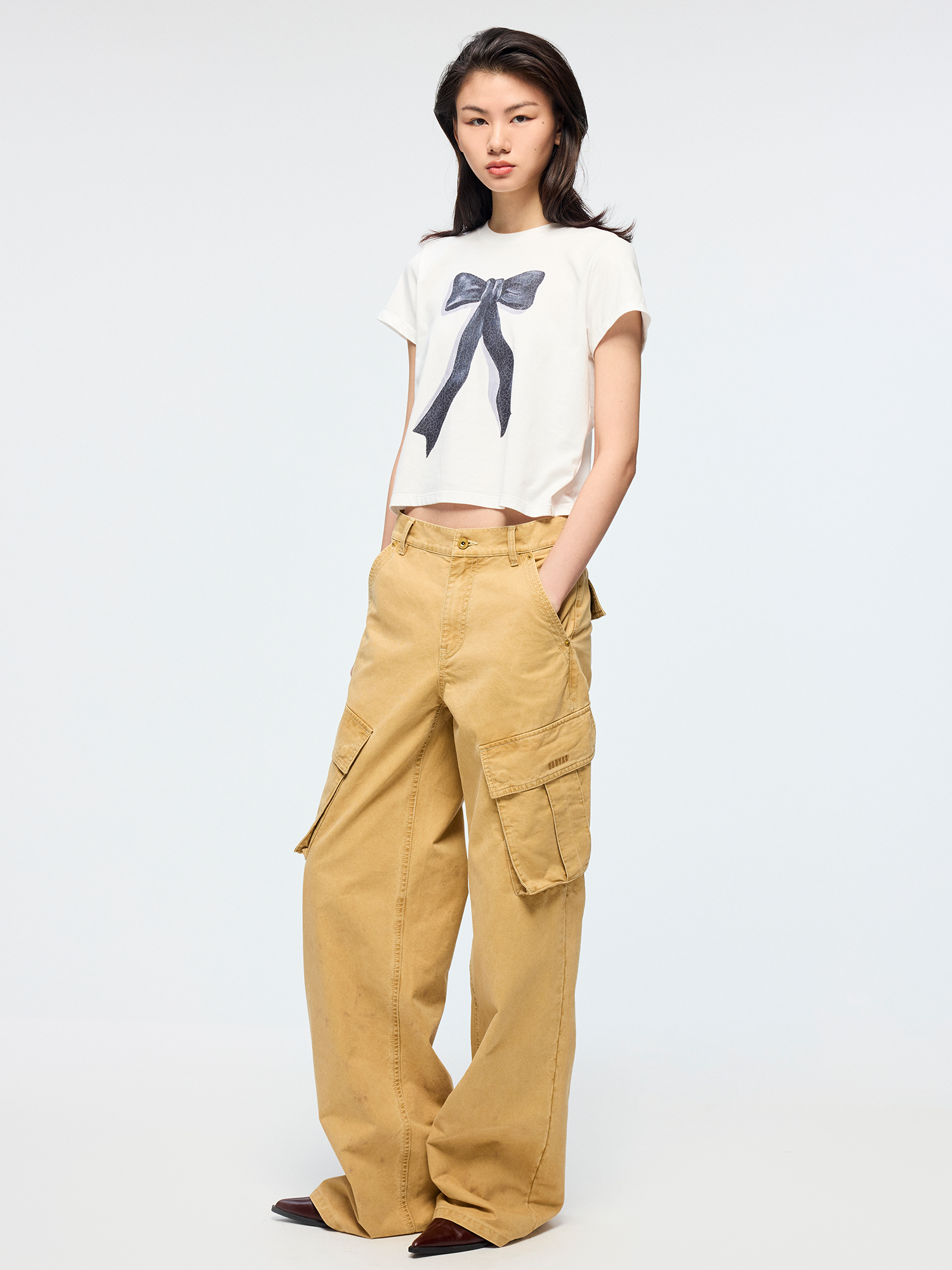 Oil painting bow T shirt