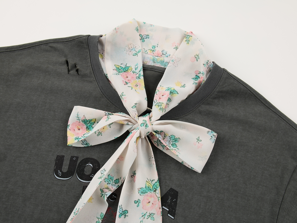 Floral ribbon mock-layer t-shirt
