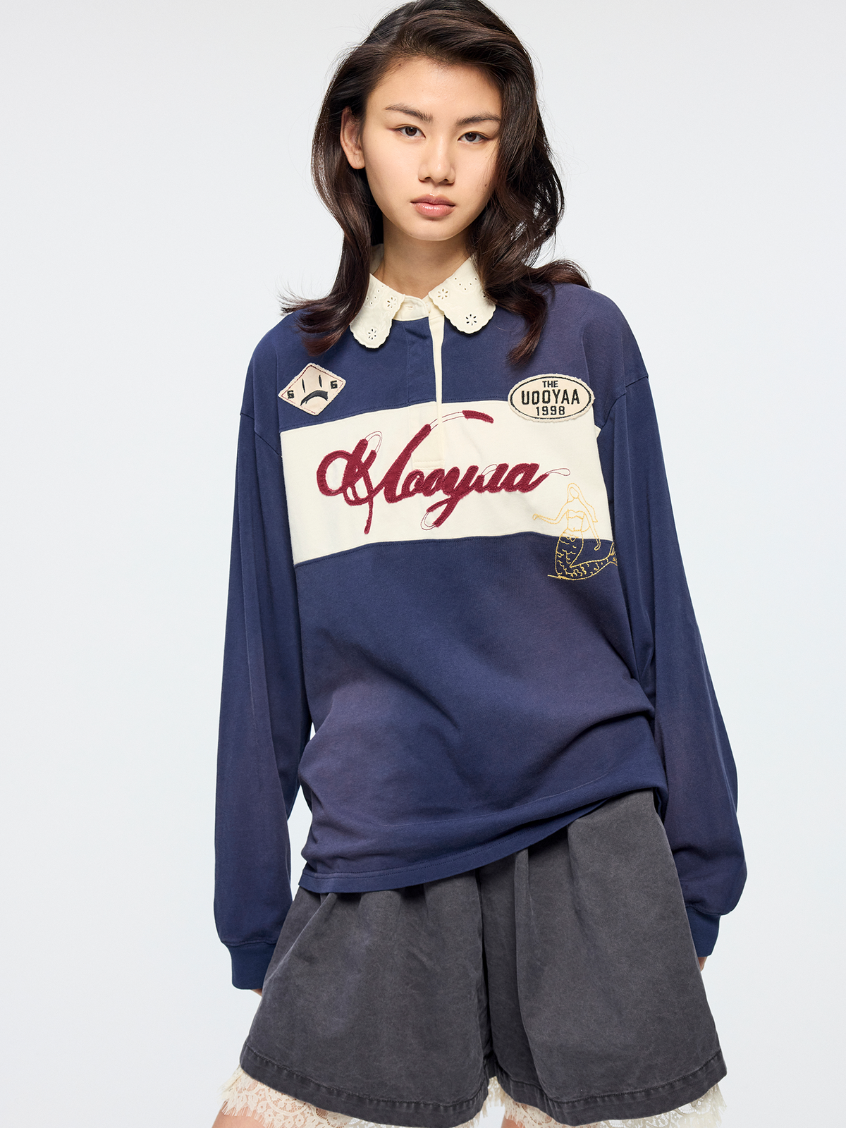 Applique badge Peter Pan collar polo