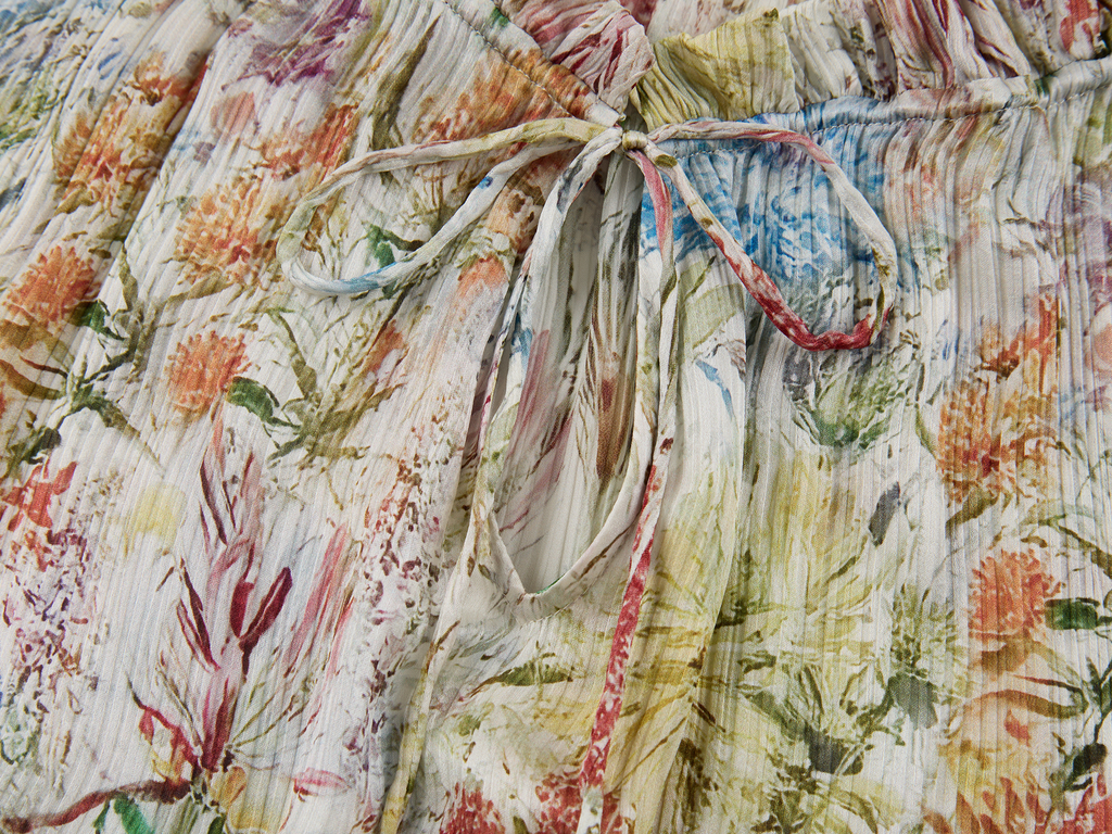 Floral tie waist dress