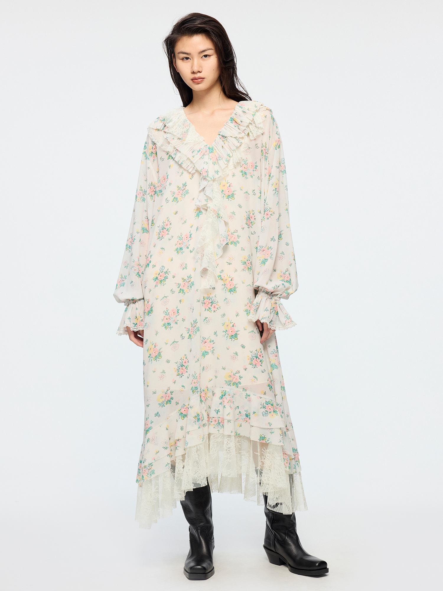 Floral ruffle collar dress