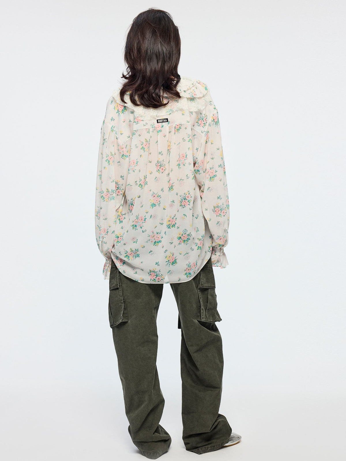 Curved leg cargo pants