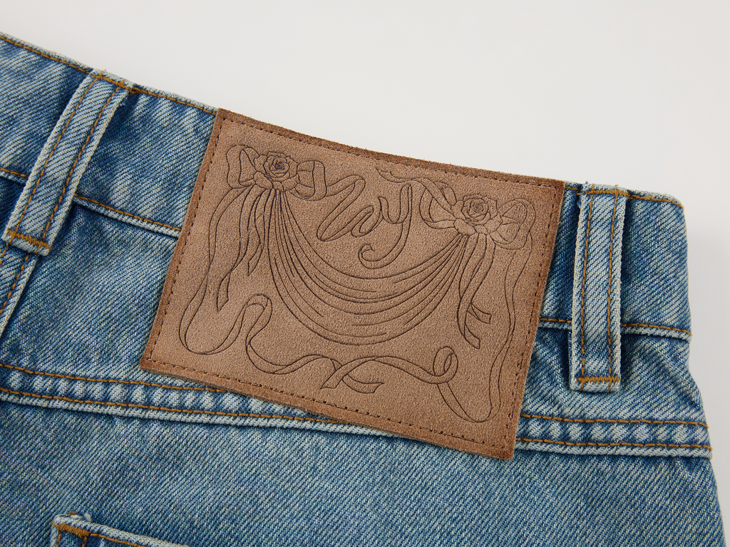 Pleated denim shorts