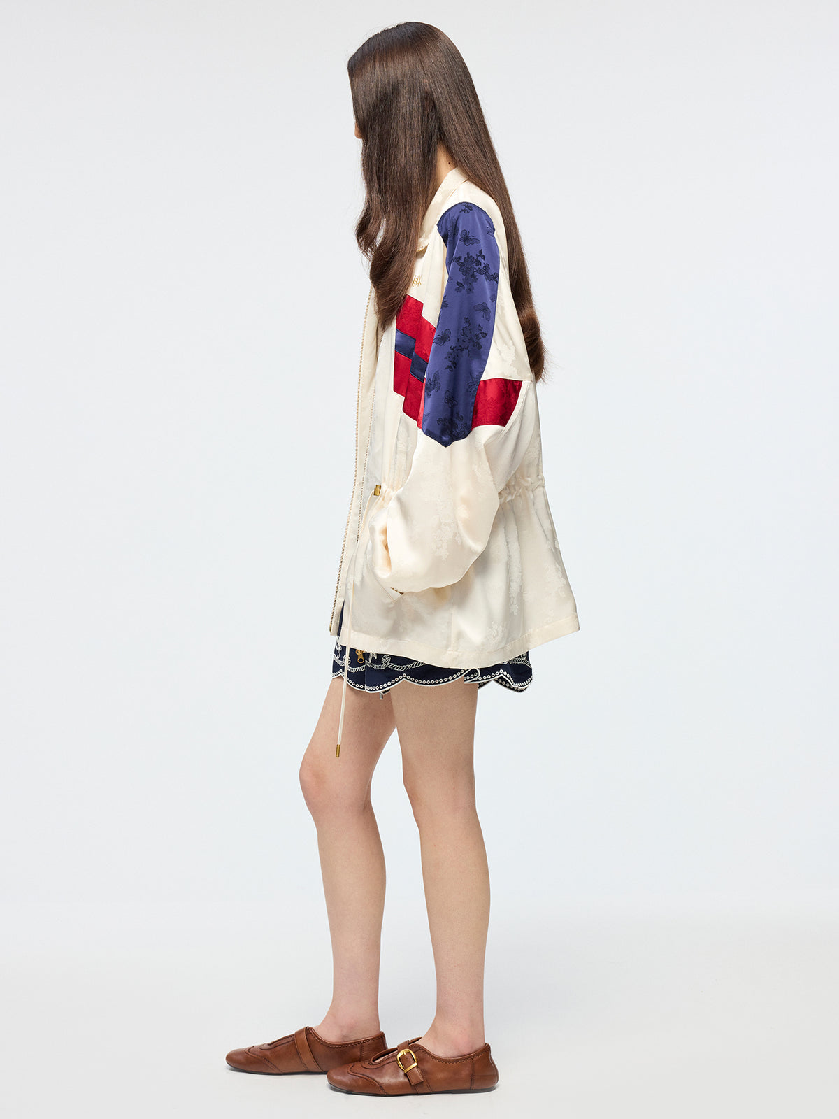 Openwork embroidered shorts