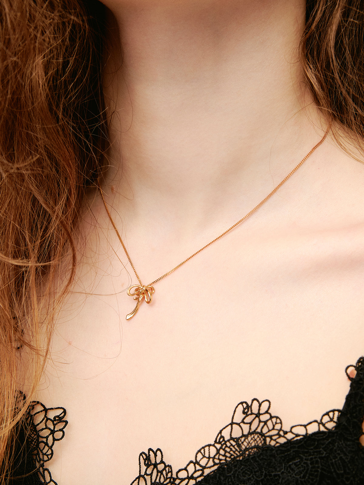 Mini Bow Fine Chain Necklace