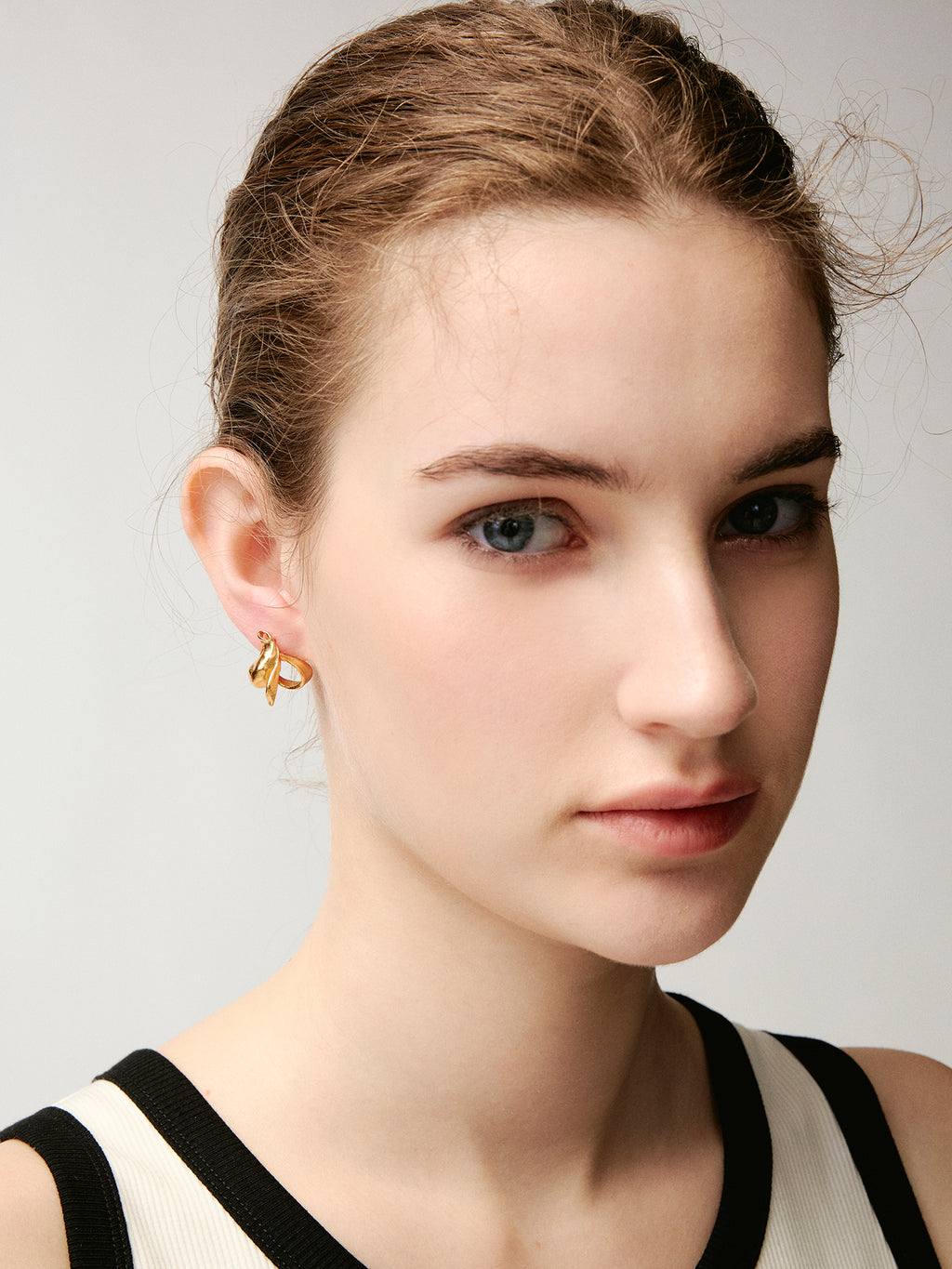 Baroque Ribbon Stud Earrings
