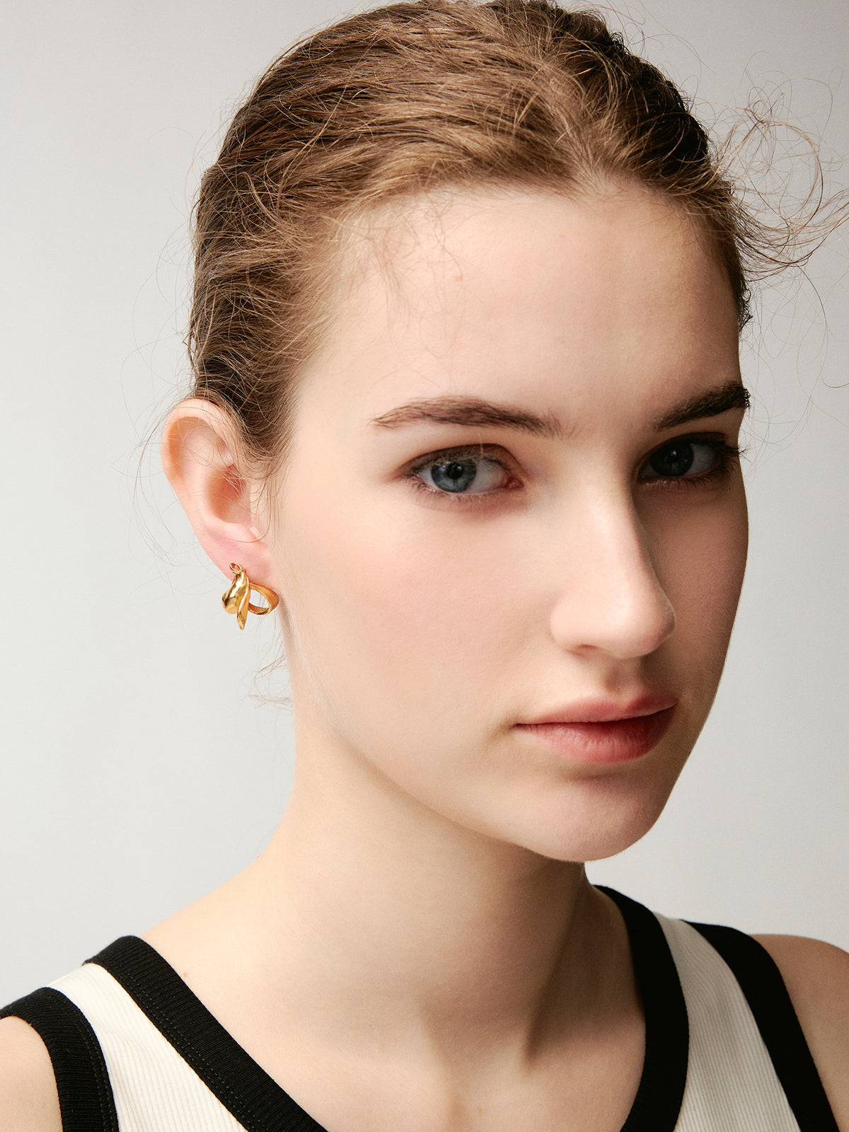 Baroque Ribbon Stud Earrings