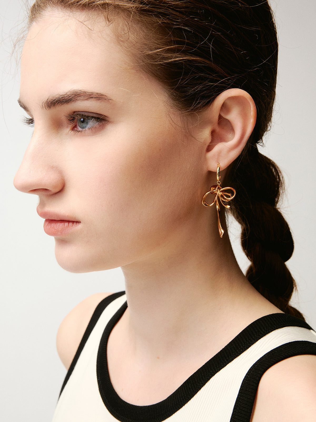 Medium Bow Earrings