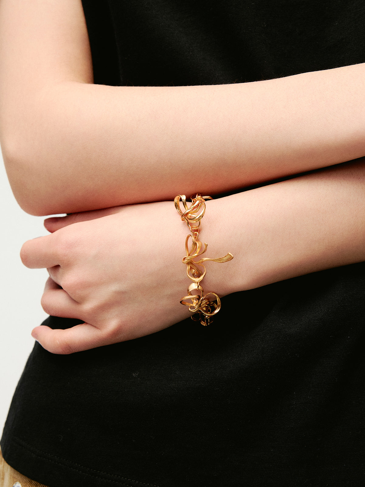 Metal Bow Bracelet