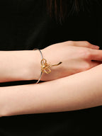 Sliding Bow Open Bracelet