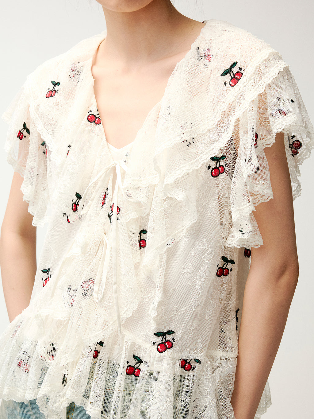 Embroidered sporty cherry lace shirt