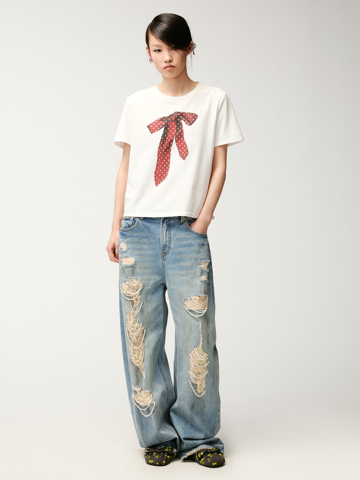 Foil-stamped tie bow T-shirt