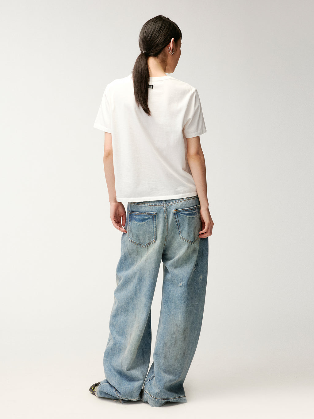 Foil-stamped tie bow T-shirt