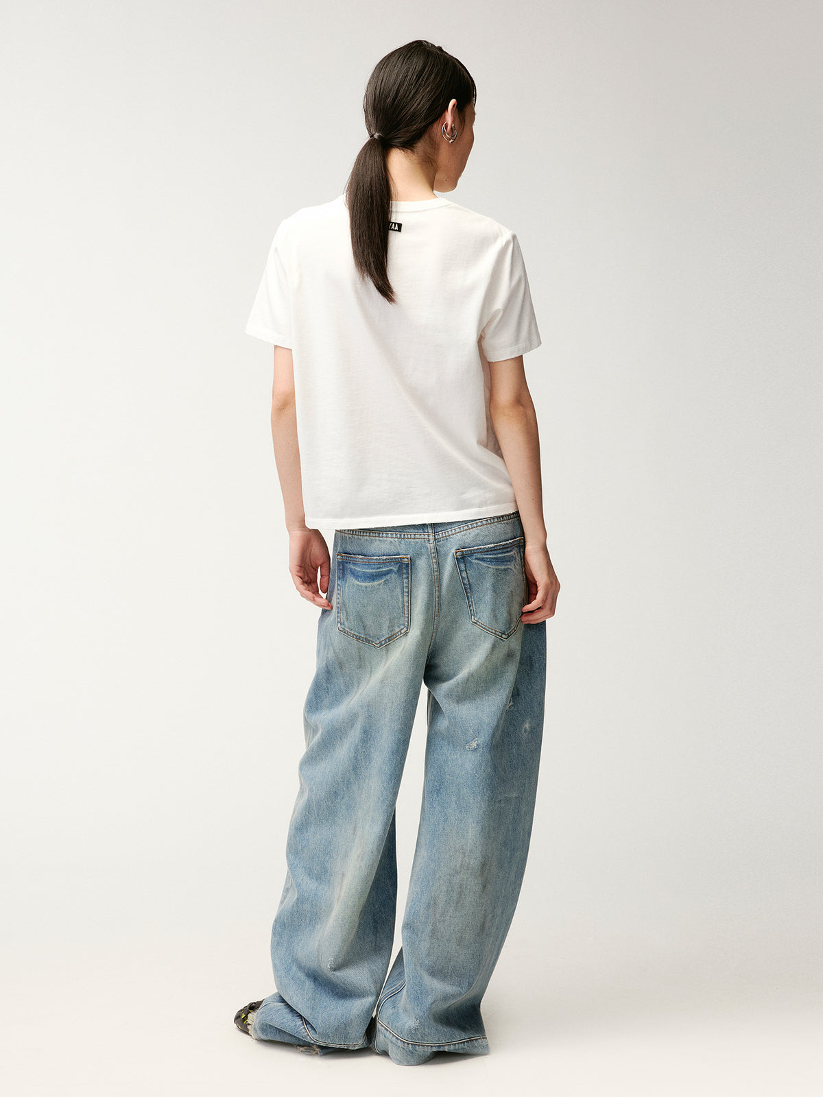 Foil-stamped tie bow T-shirt