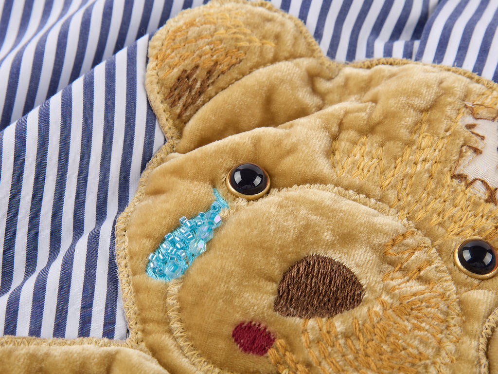 Sad bear jacquard appliqué pintuck shirt