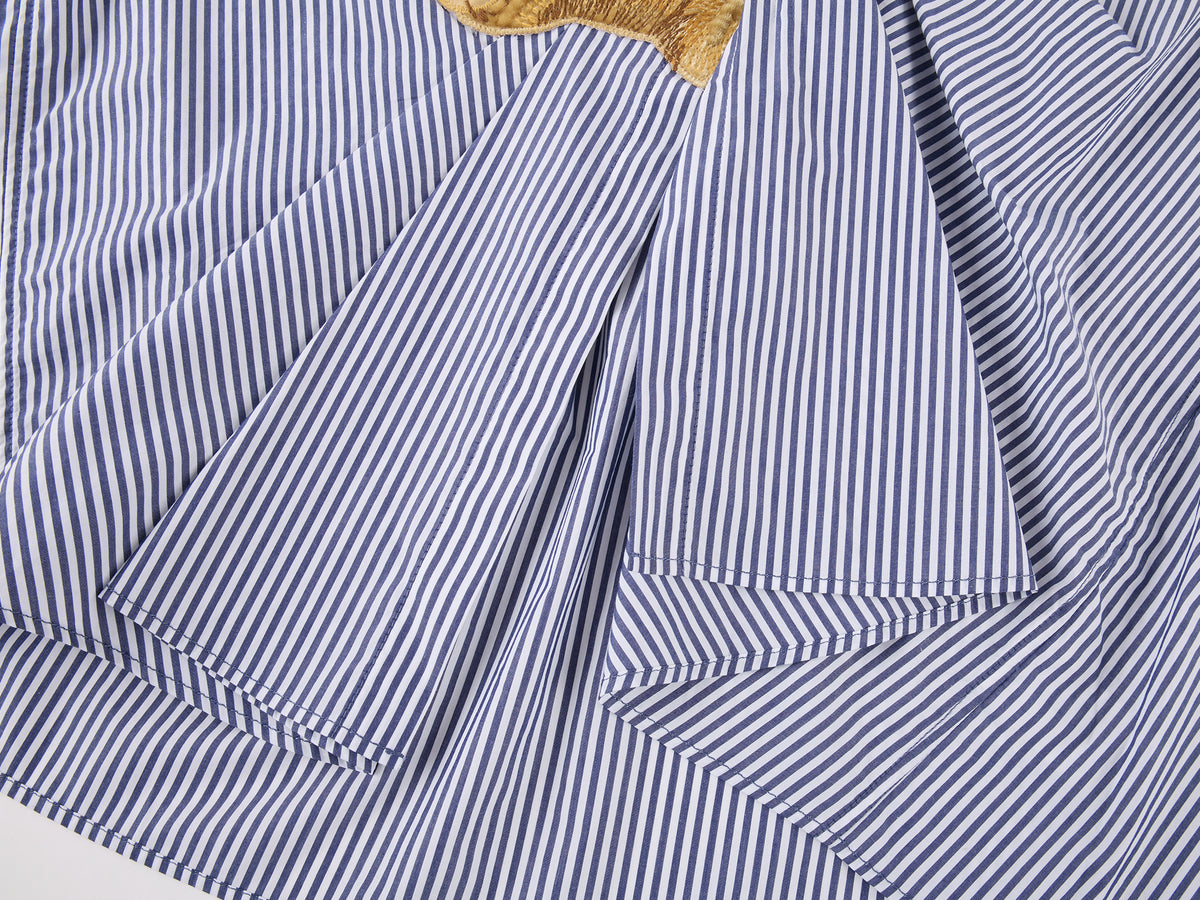 Sad bear jacquard appliqué pintuck shirt