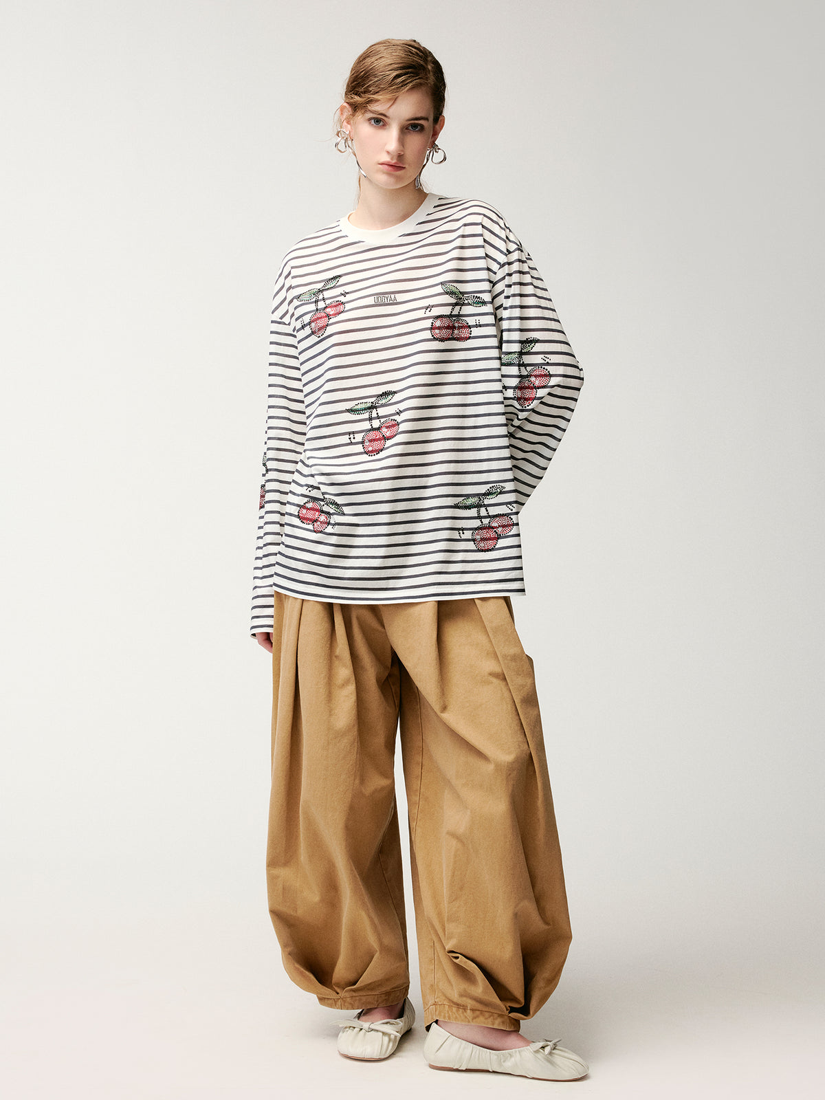 Rhinestone sporty cherry striped sweatshirt