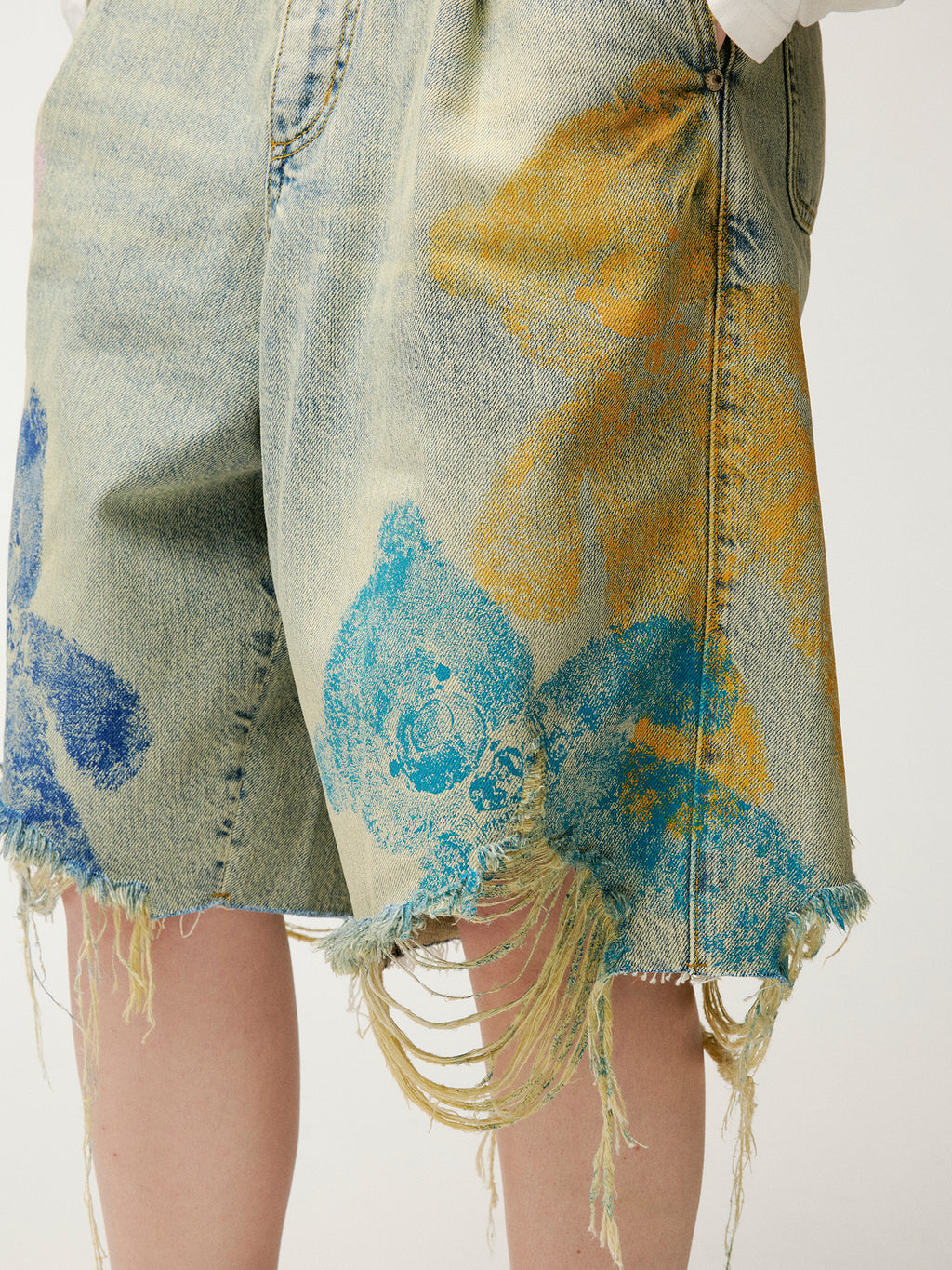 HUG bear print denim shorts
