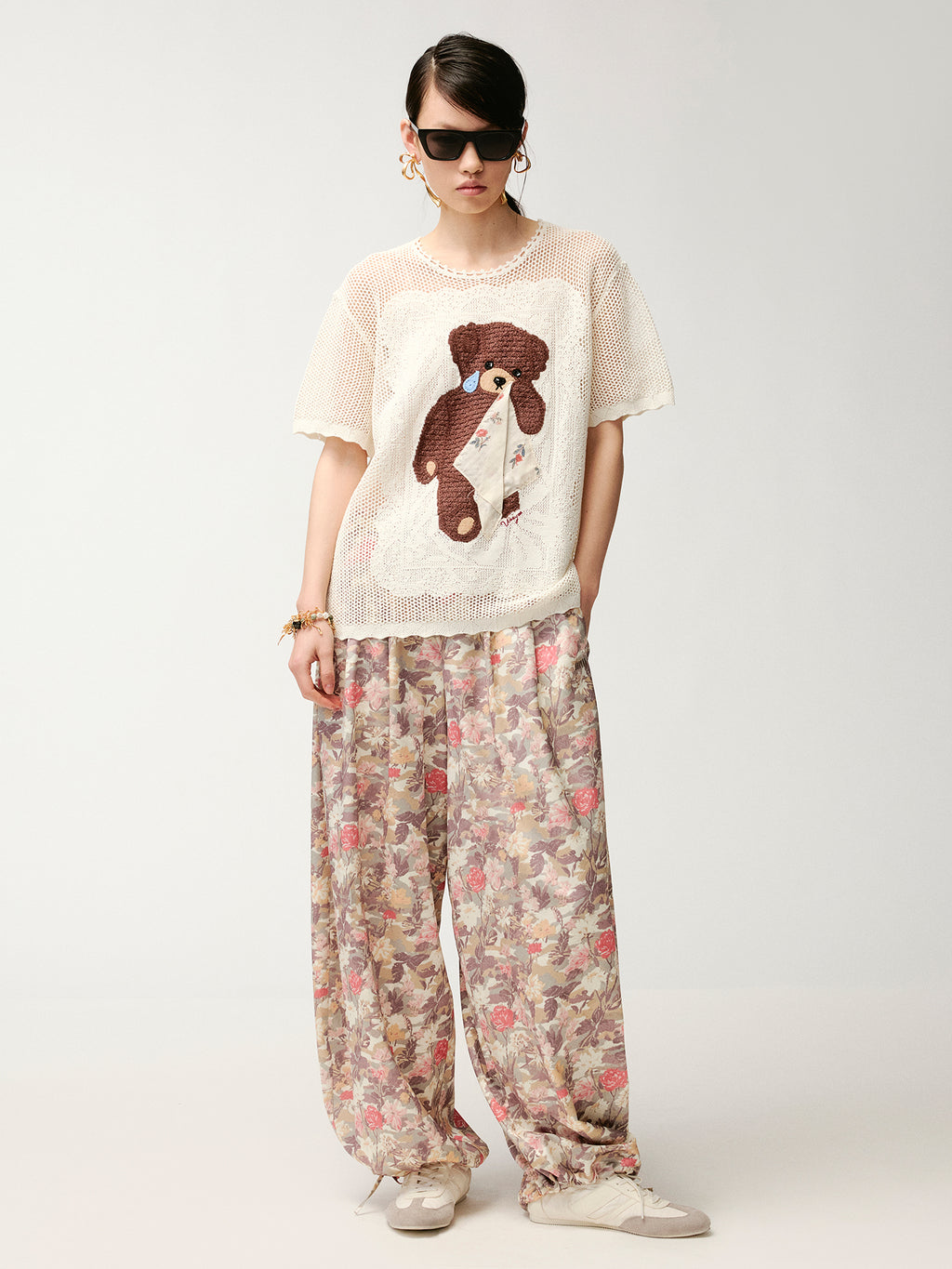 Sad bear embroidered hollow knit T-Shirt