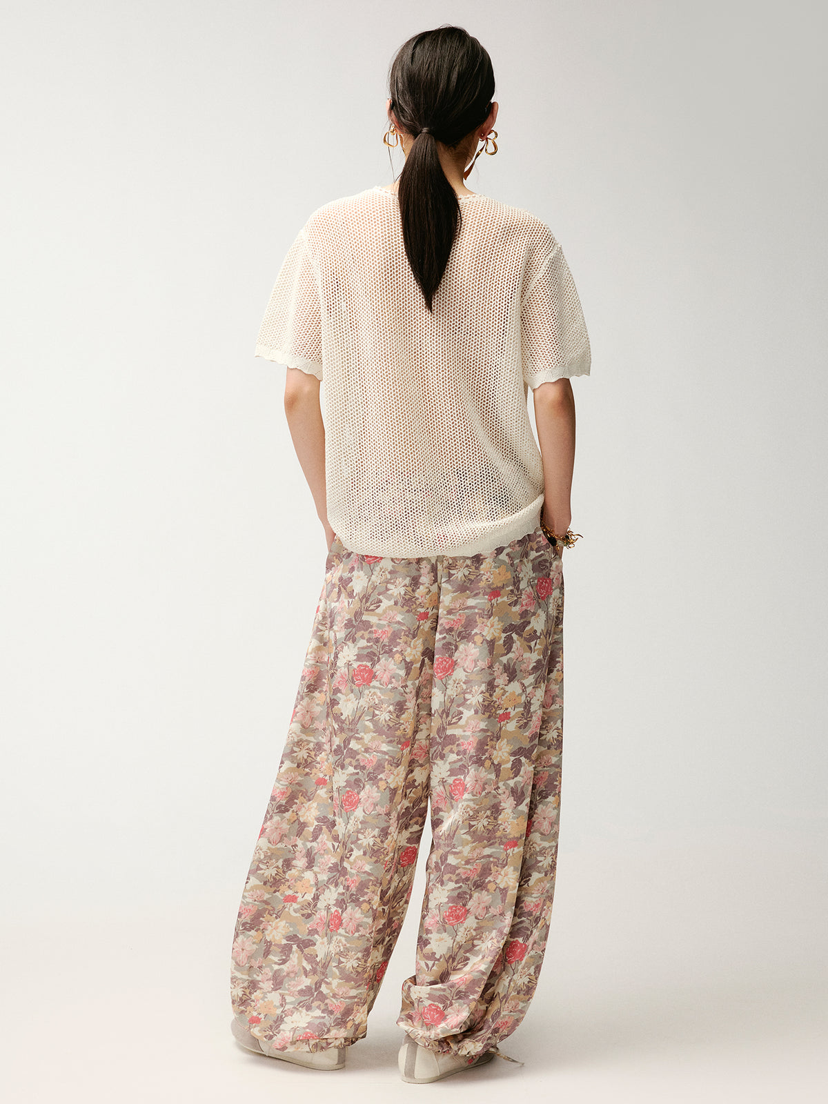 Sad bear embroidered hollow knit T-Shirt