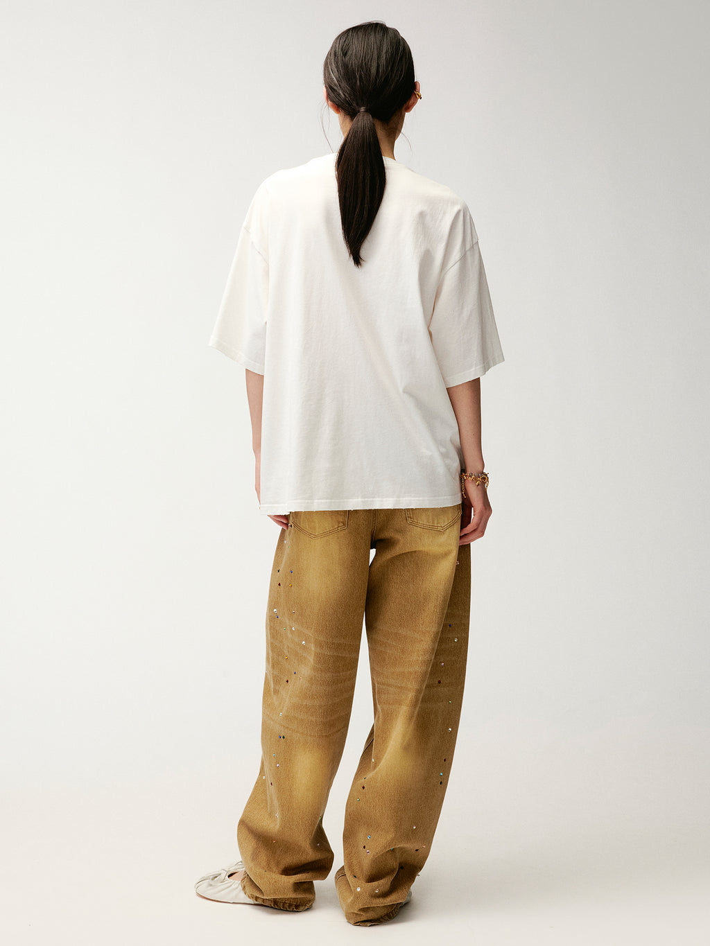 Sad bear jacquard appliqué pintuck T-Shirt