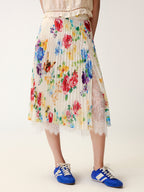 Floral and insect print lace pleated skirt