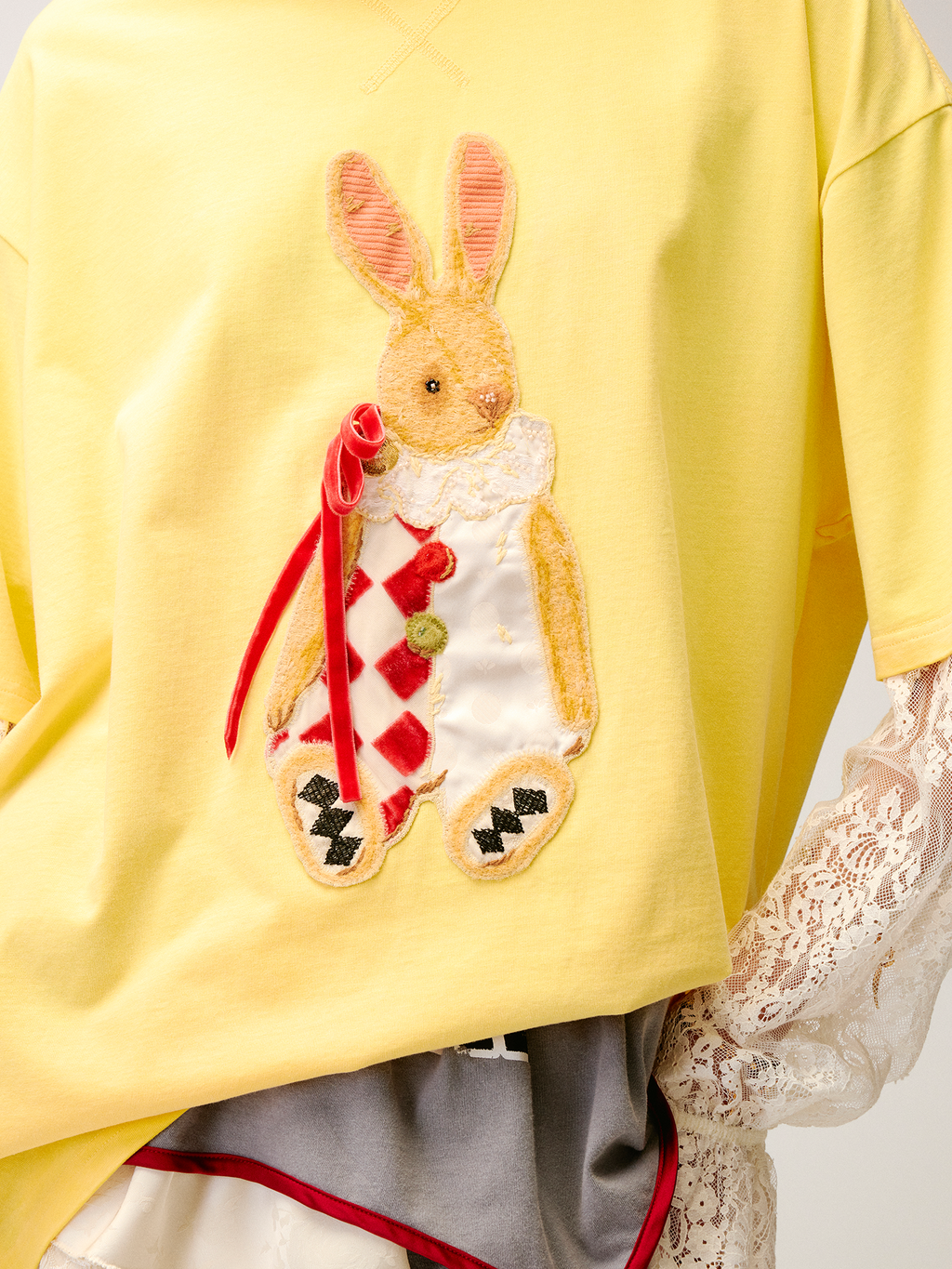 Carnival bunny appliqué faux two-piece T-shirt