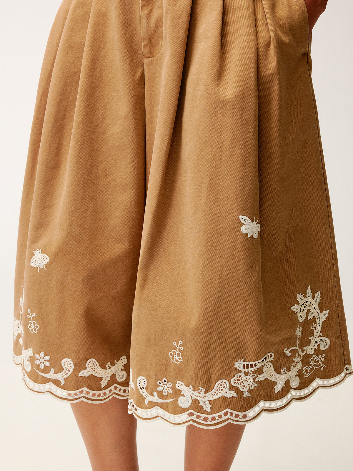 Lace insect and floral cutout embroidered shorts