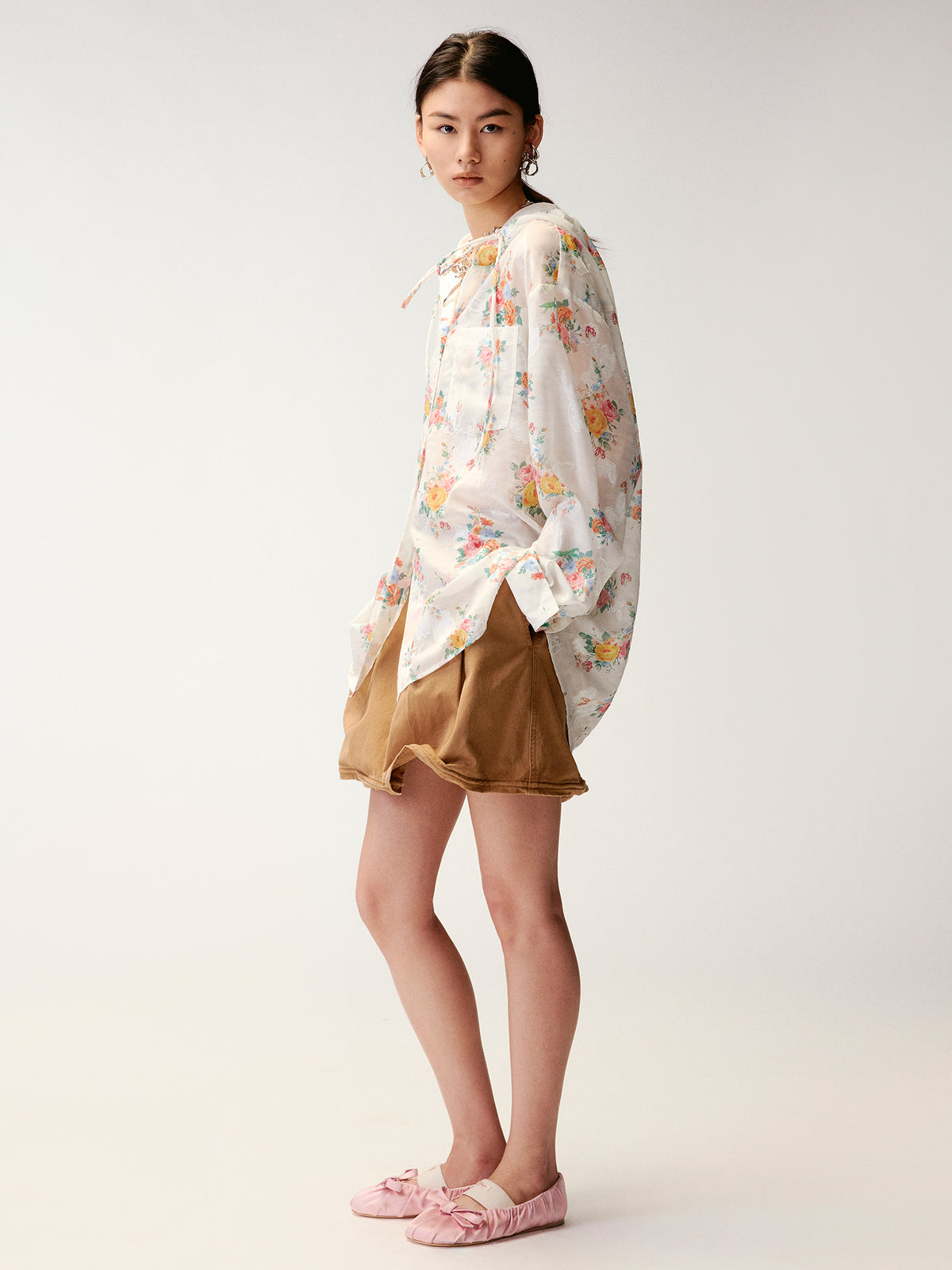 Vintage Wallpaper Print Hooded Shirt
