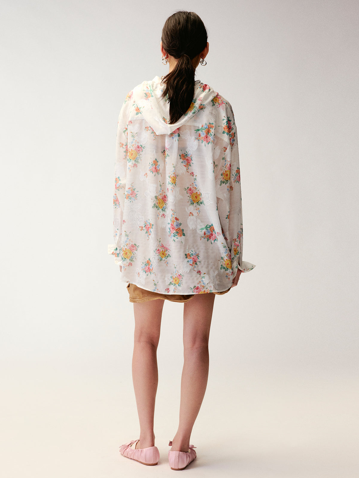 Vintage Wallpaper Print Hooded Shirt