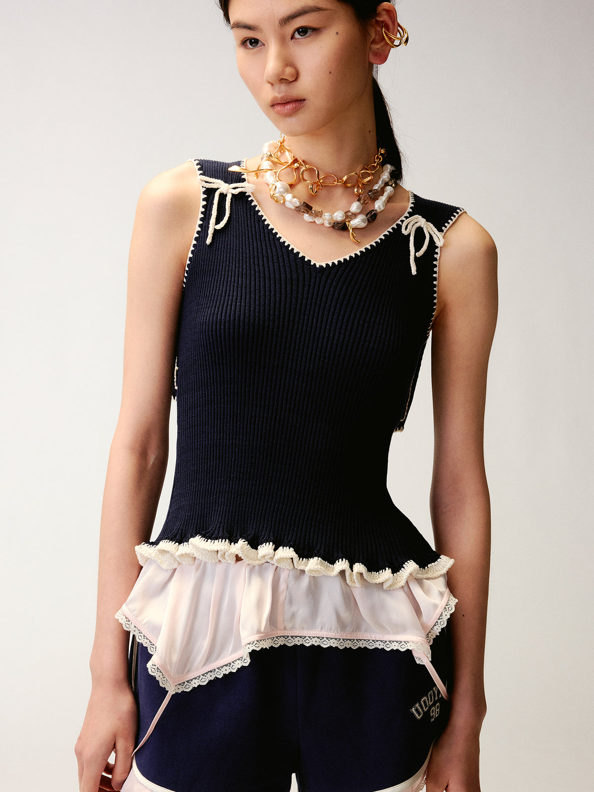 Bow-Tie Sailor Collar Knit Vest