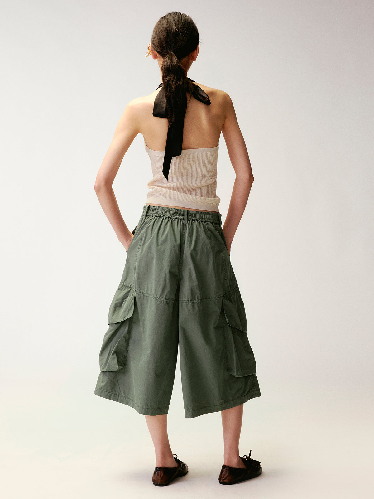 Multi-Pockets Knee-Length Cargo Shorts
