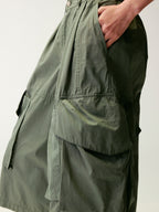 Multi-Pockets Knee-Length Cargo Shorts