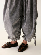 Pleated Cropped Cargo Pants