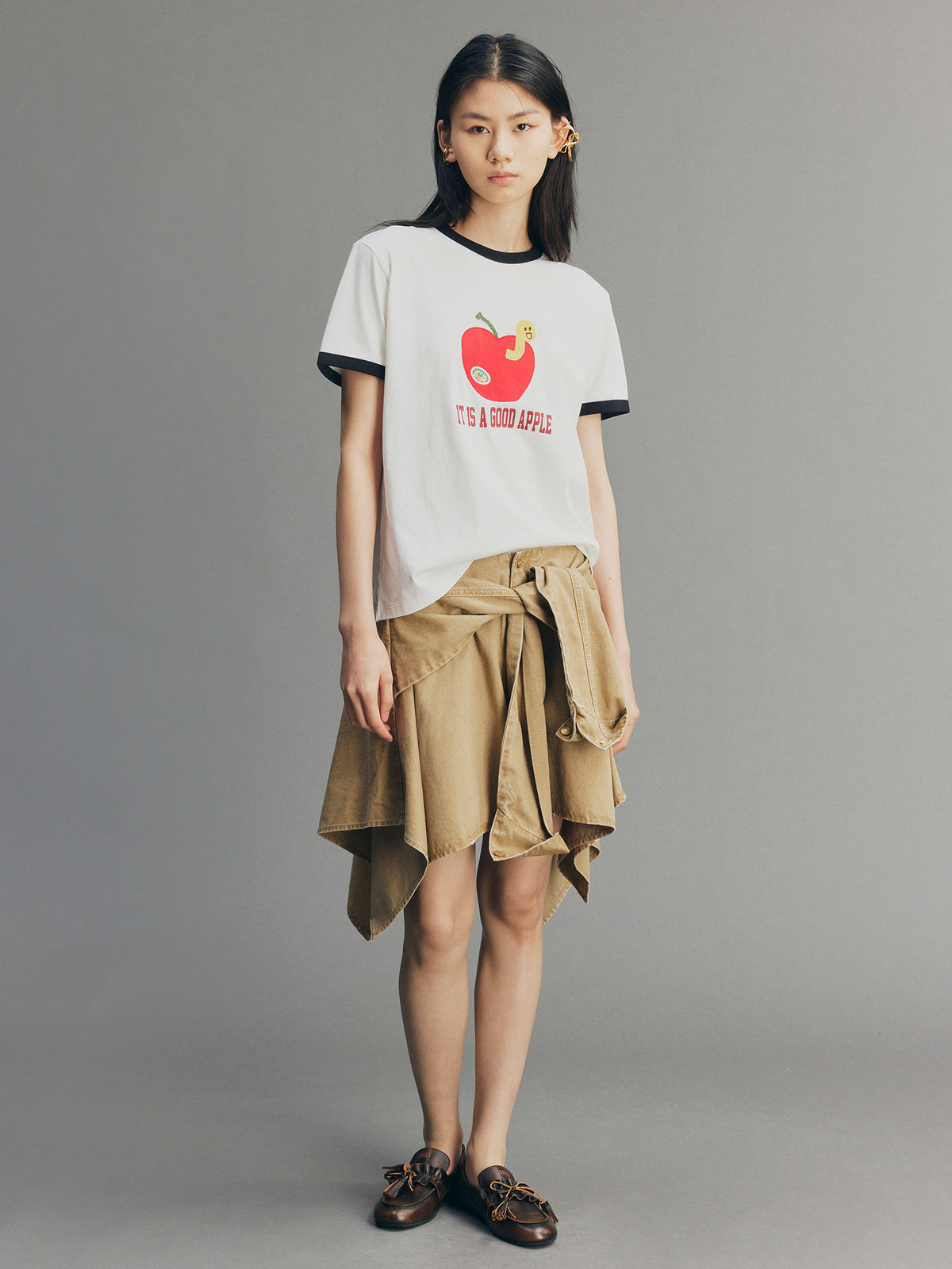 Apple-Worm Patchwork T-shirt