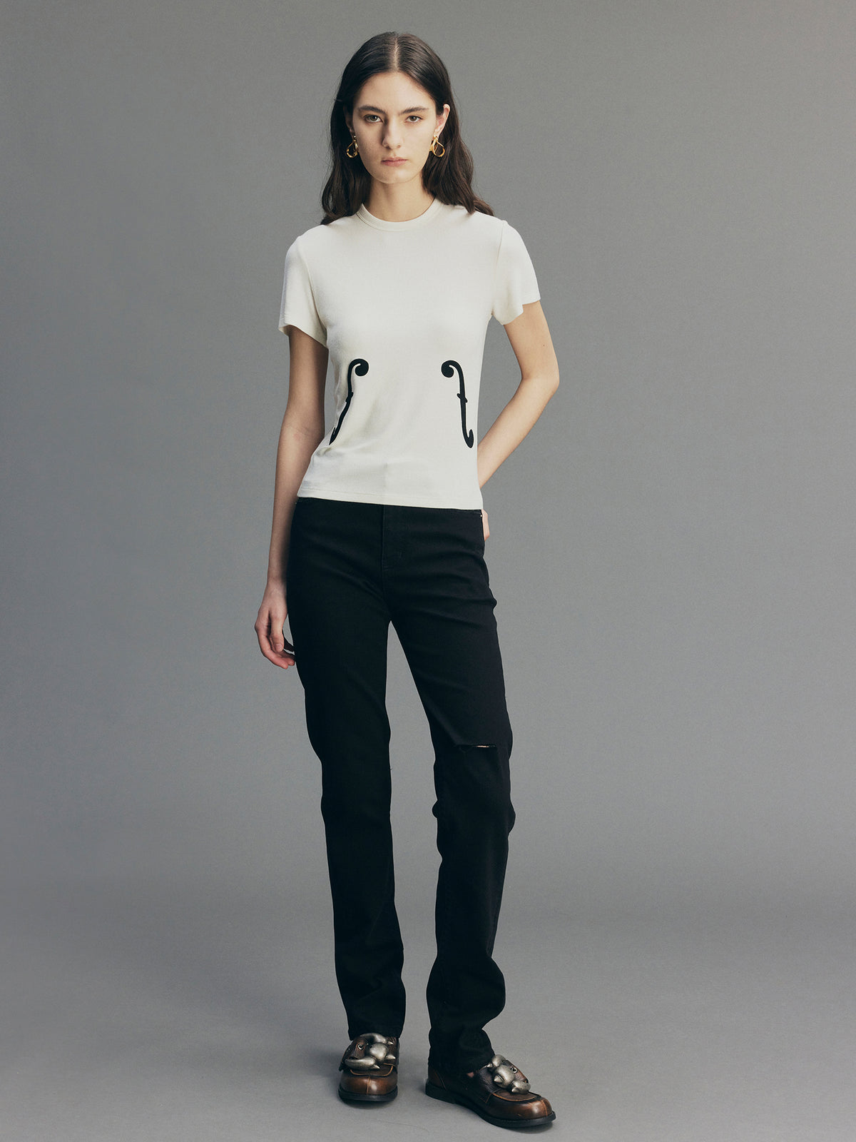 Rock-Inspired Skinny Distressed Jeans