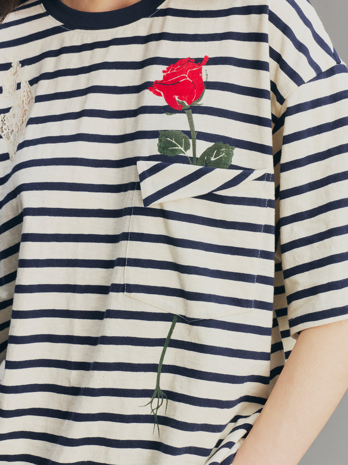 True Flower Lace Distressed T-shirt