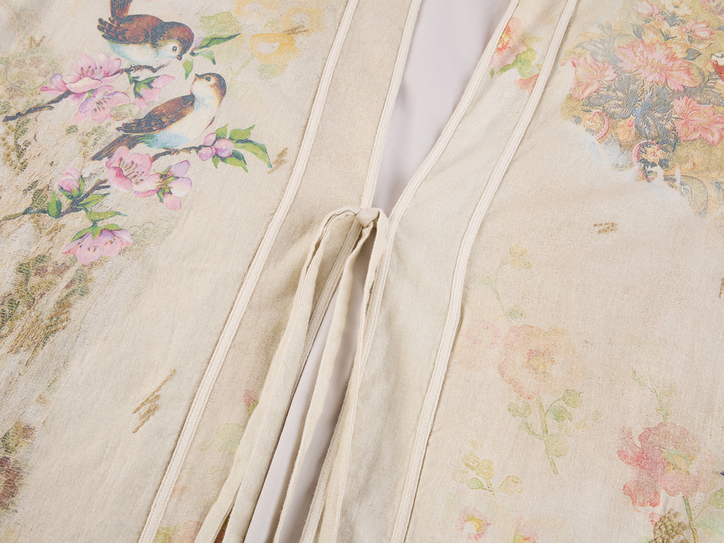 Fantasy Cat Floral Insect Patch Embroidered Robe