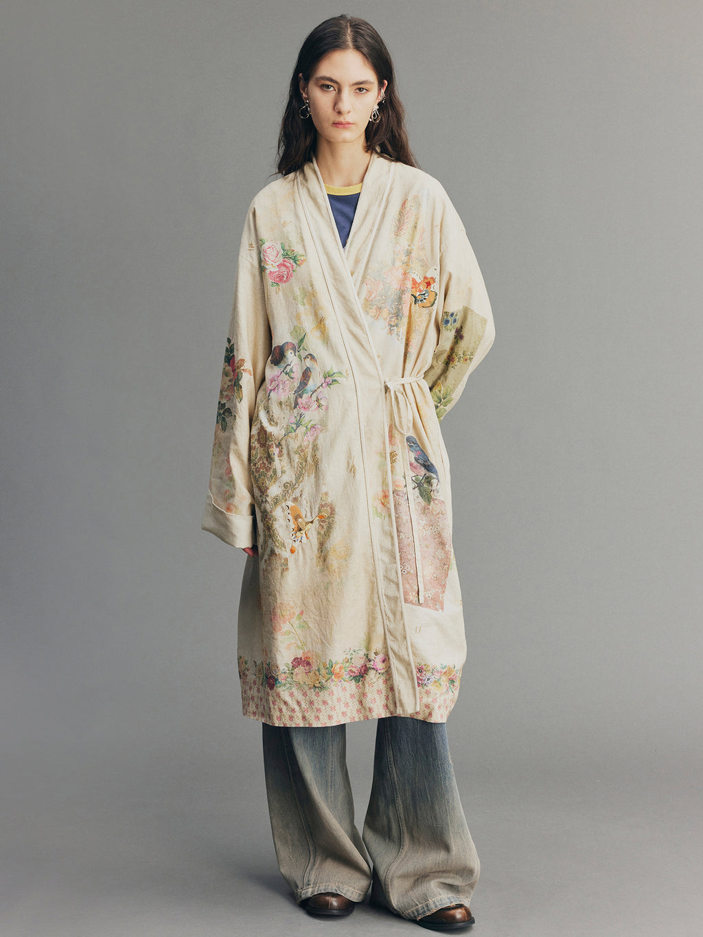 Fantasy Cat Floral Insect Patch Embroidered Robe