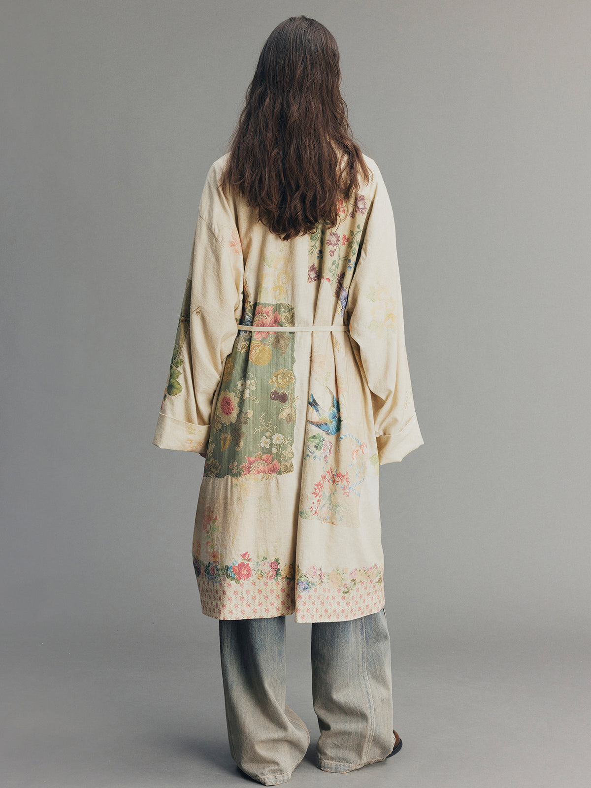 Fantasy Cat Floral Insect Patch Embroidered Robe