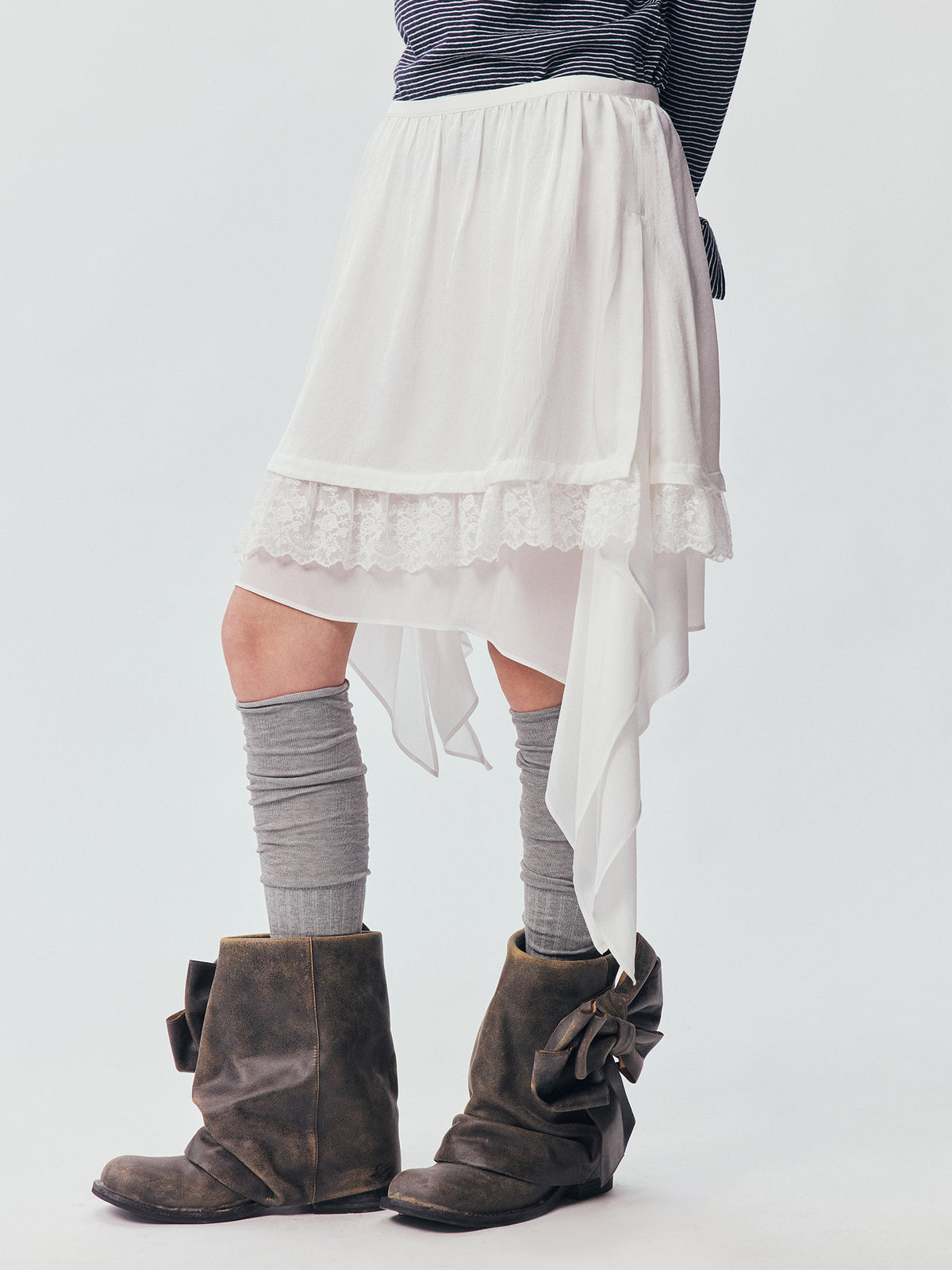 Beige Flowing Tiered Lace Skirt
