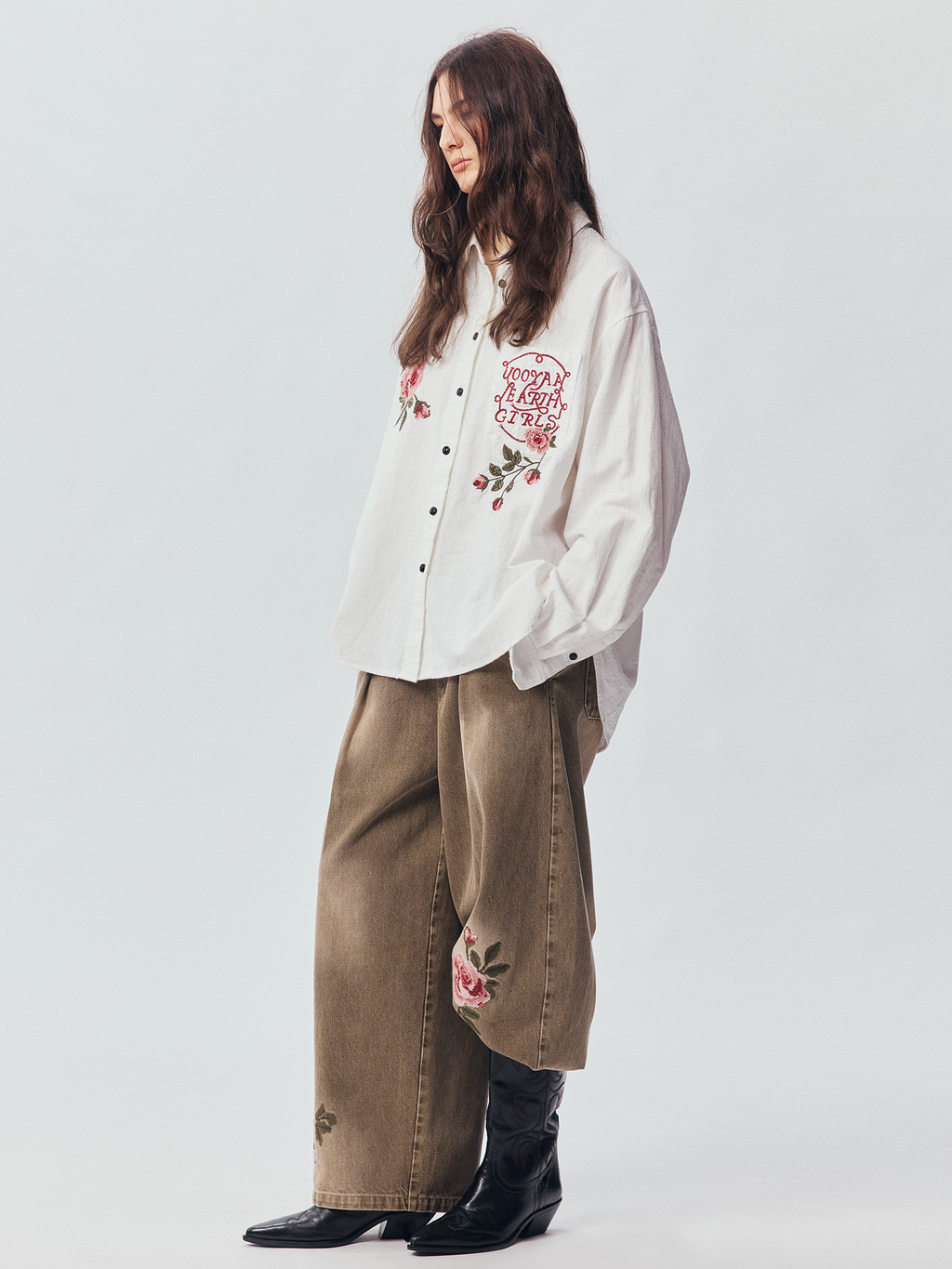 Vintage Floral-Embroidered Cropped Jeans